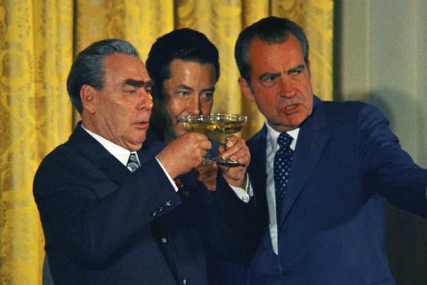 Nixon and Brezhnev sip Champagne